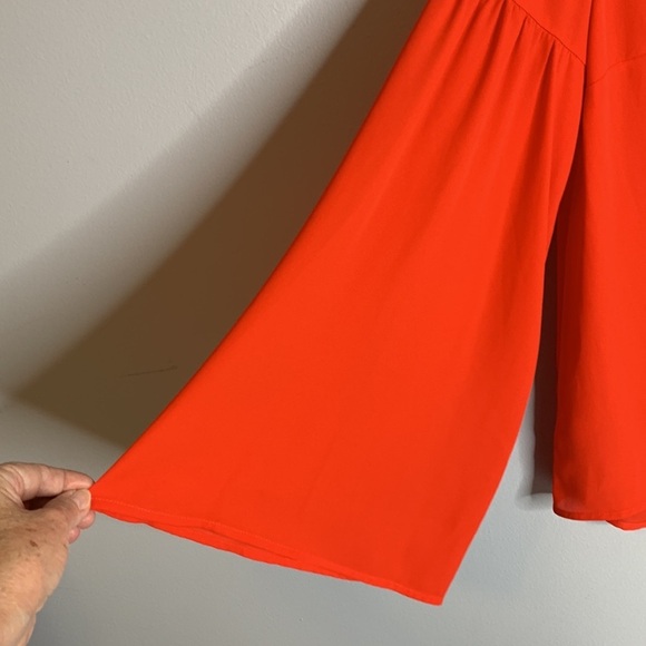 BELLE & SKY RED LONG BELL SLEEVES BLOUSE - Picture 3 of 6